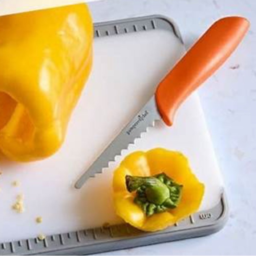 Pampered Chef My Safe Cutter Knife #100491